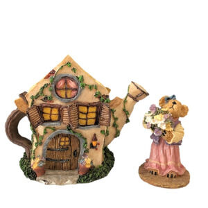 Boyds Ms. Martha’s Roadside Cottage Route 33 1/3